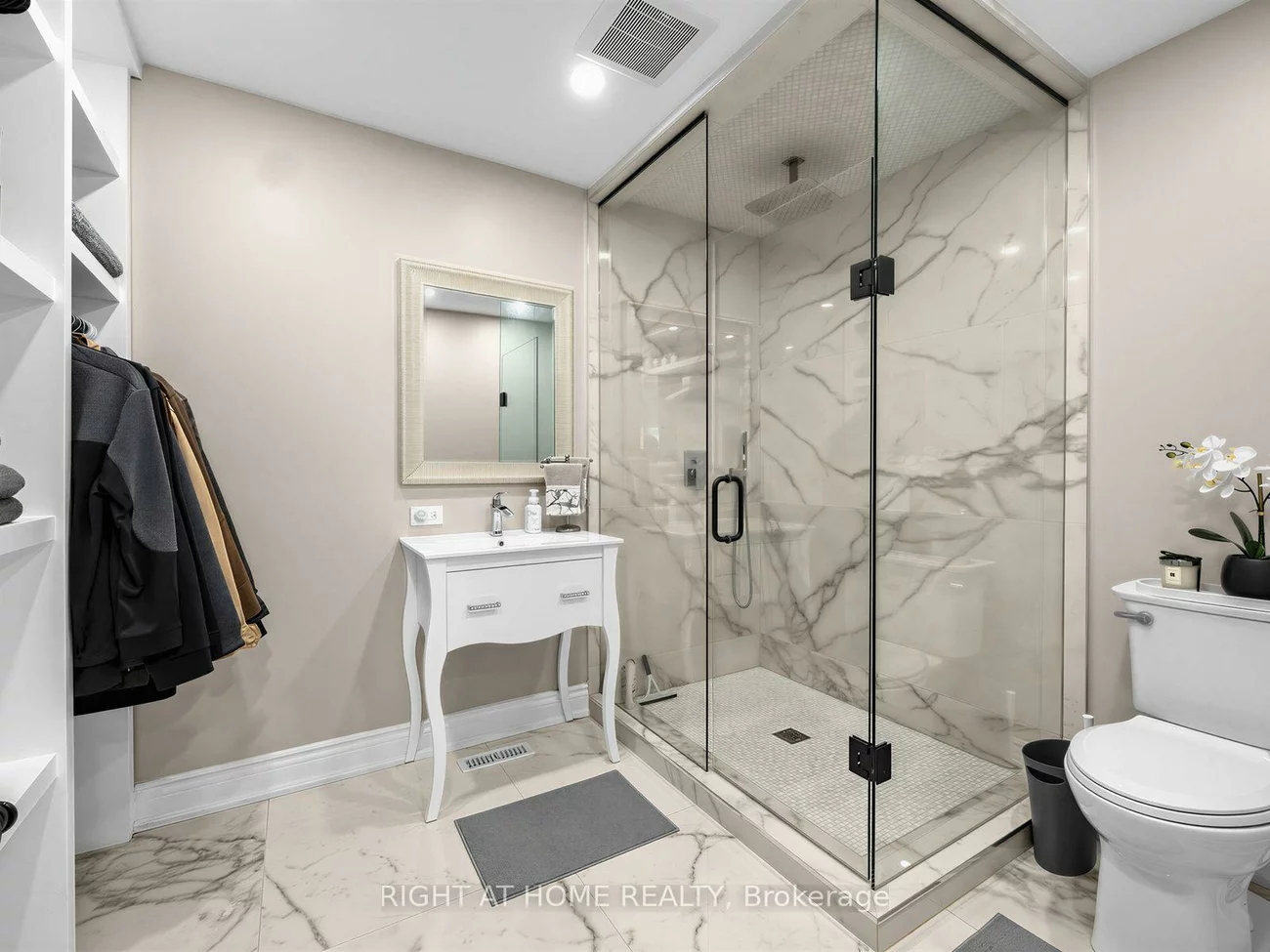 4236, Credit Pointe, East Credit, Mississauga