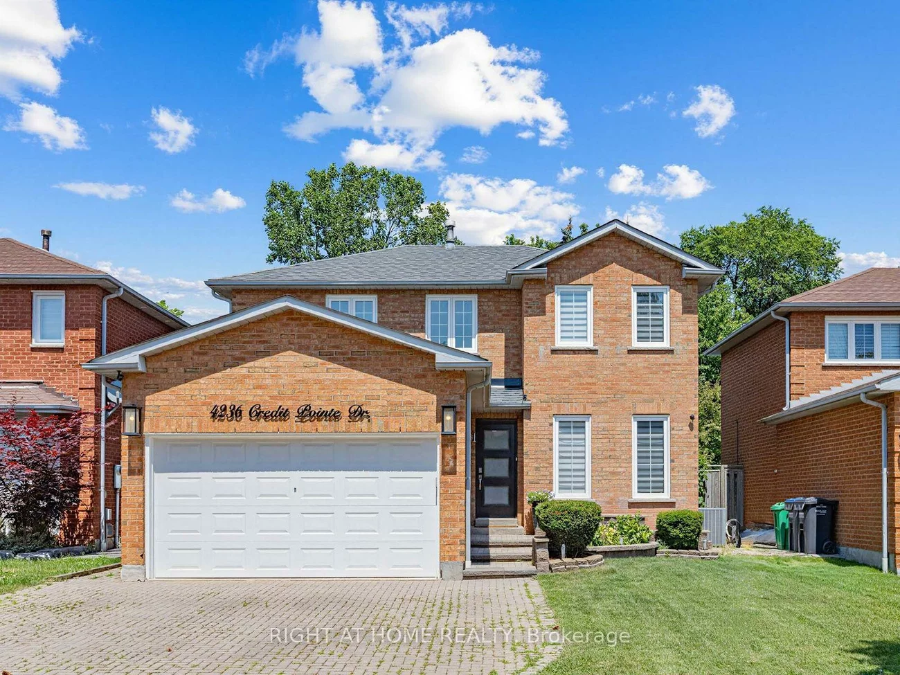 4236, Credit Pointe, East Credit, Mississauga