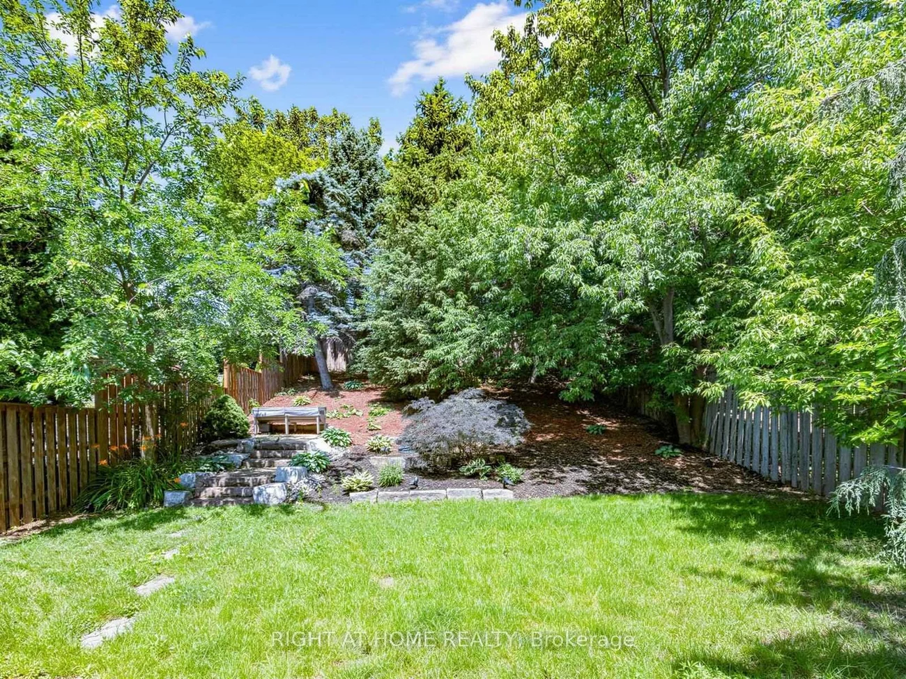 4236, Credit Pointe, East Credit, Mississauga
