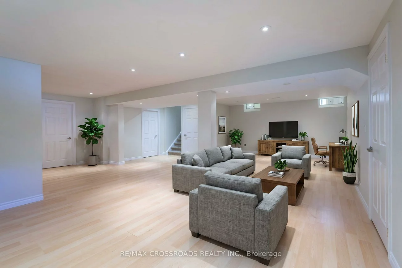 5316, Middlebury, Central Erin Mills, Mississauga
