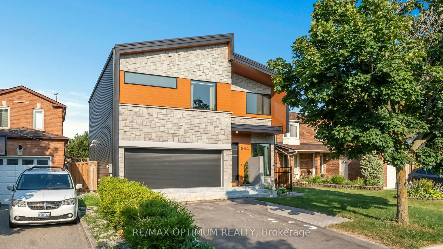 644, Roselaire, Hurontario, Mississauga