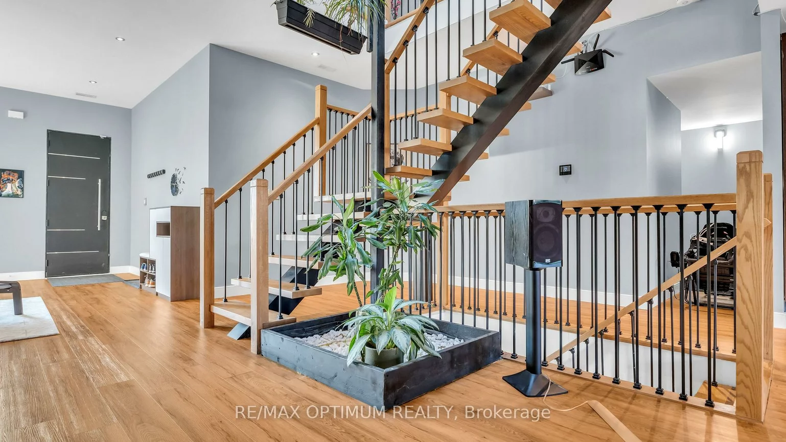 644, Roselaire, Hurontario, Mississauga