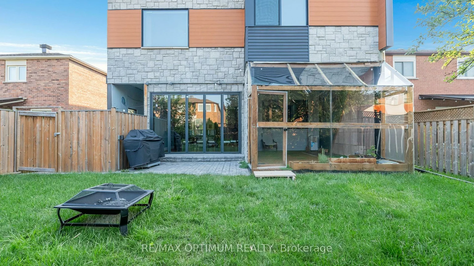 644, Roselaire, Hurontario, Mississauga