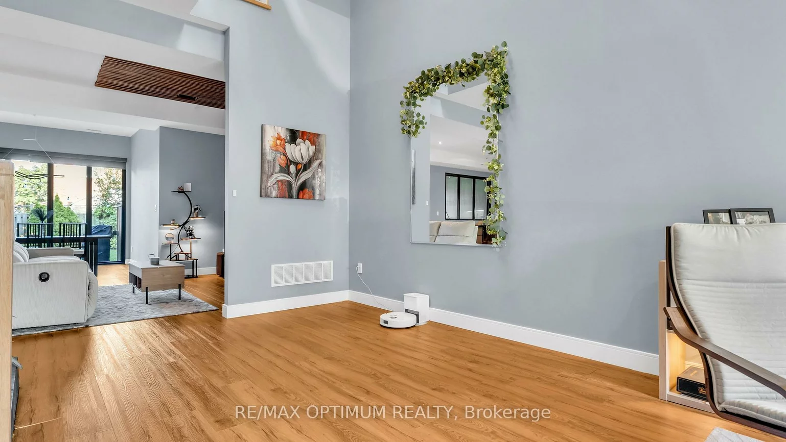 644, Roselaire, Hurontario, Mississauga