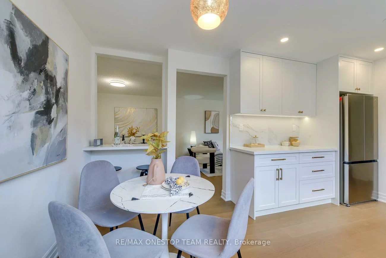1514, Swanage, Clarkson, Mississauga
