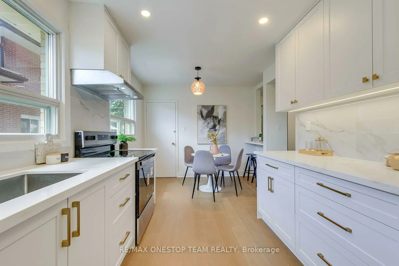 1514, Swanage, Clarkson, Mississauga