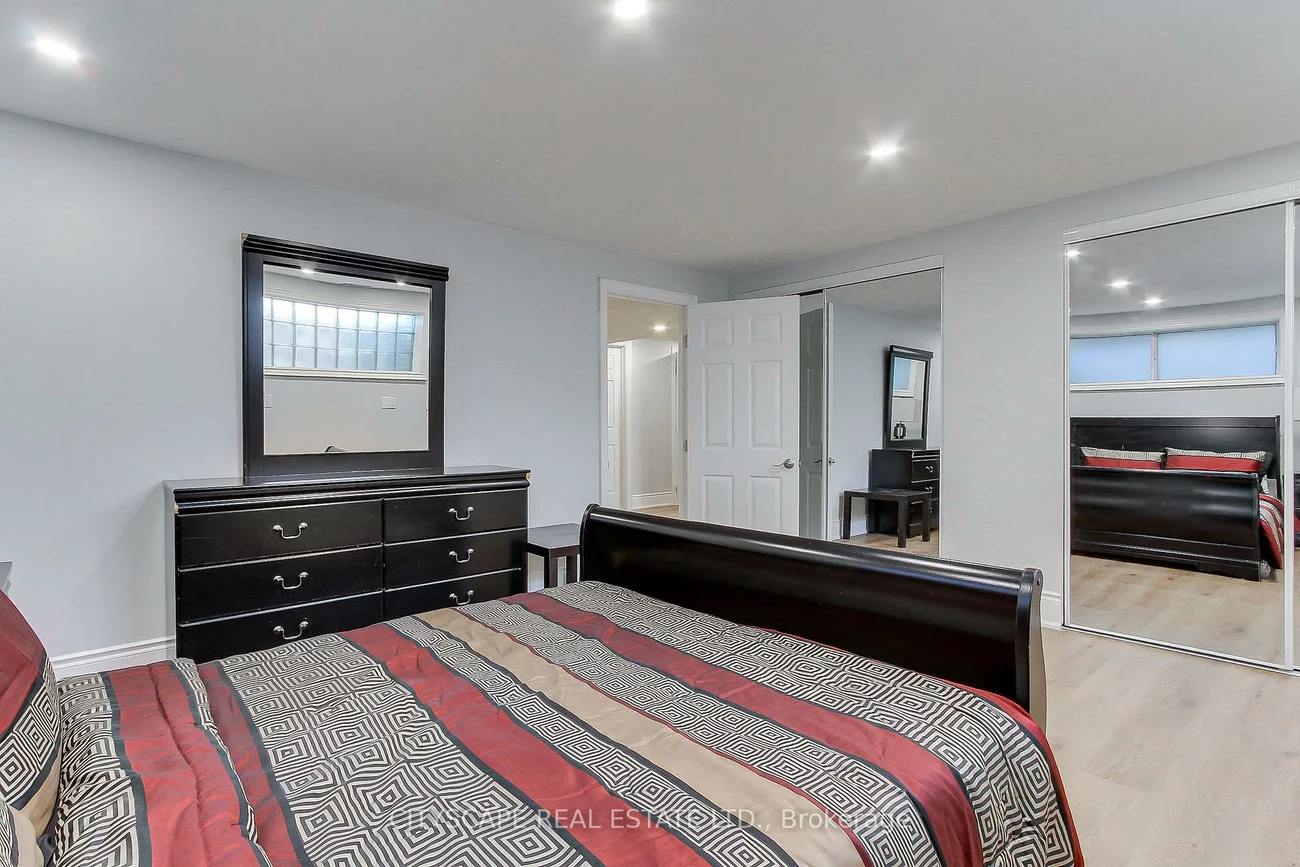 1543, Indian, Lorne Park, Mississauga