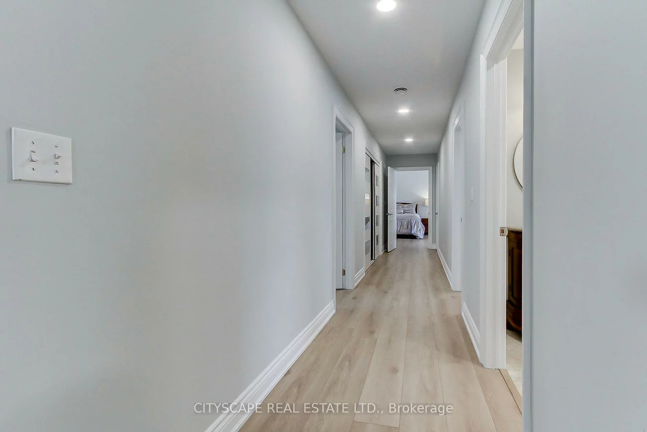 1543, Indian, Lorne Park, Mississauga