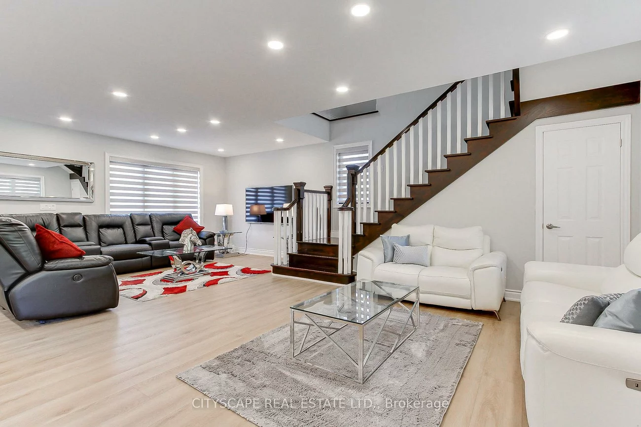 1543, Indian, Lorne Park, Mississauga