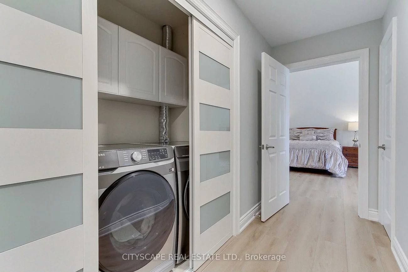 1543, Indian, Lorne Park, Mississauga
