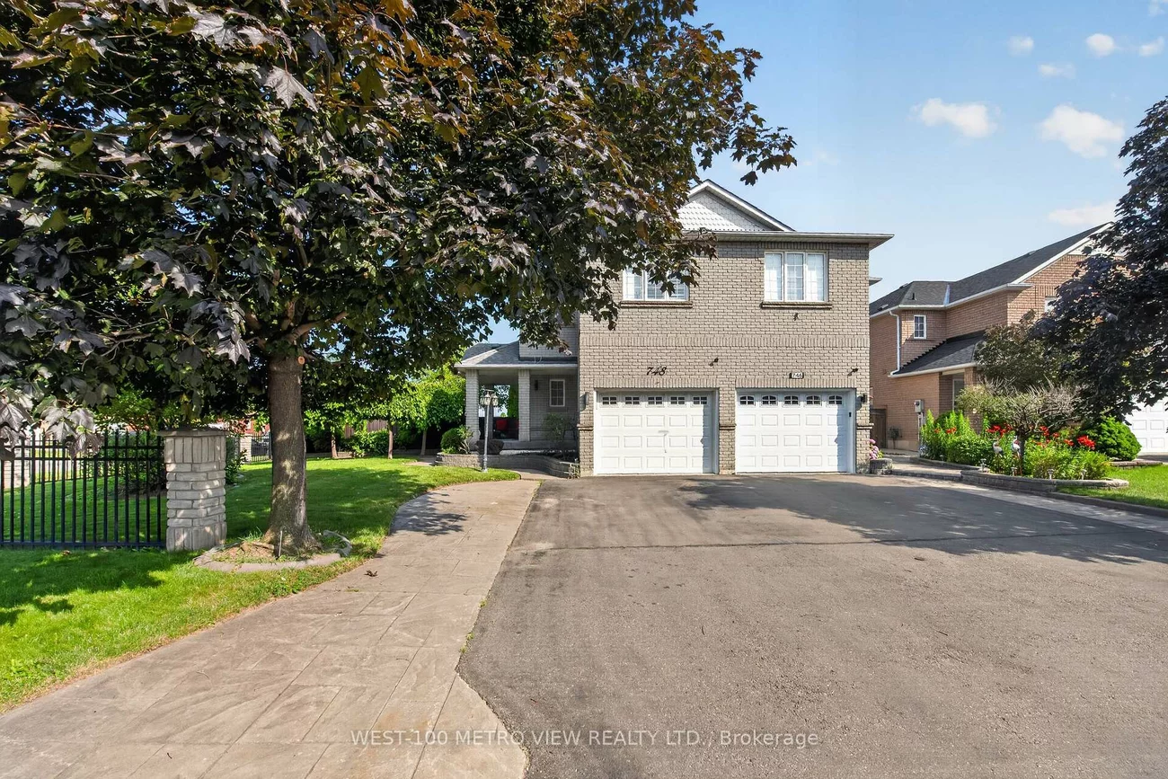 748, Summer Park, Fairview, Mississauga
