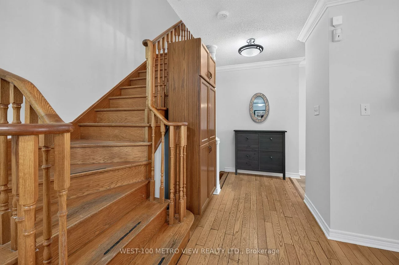 748, Summer Park, Fairview, Mississauga