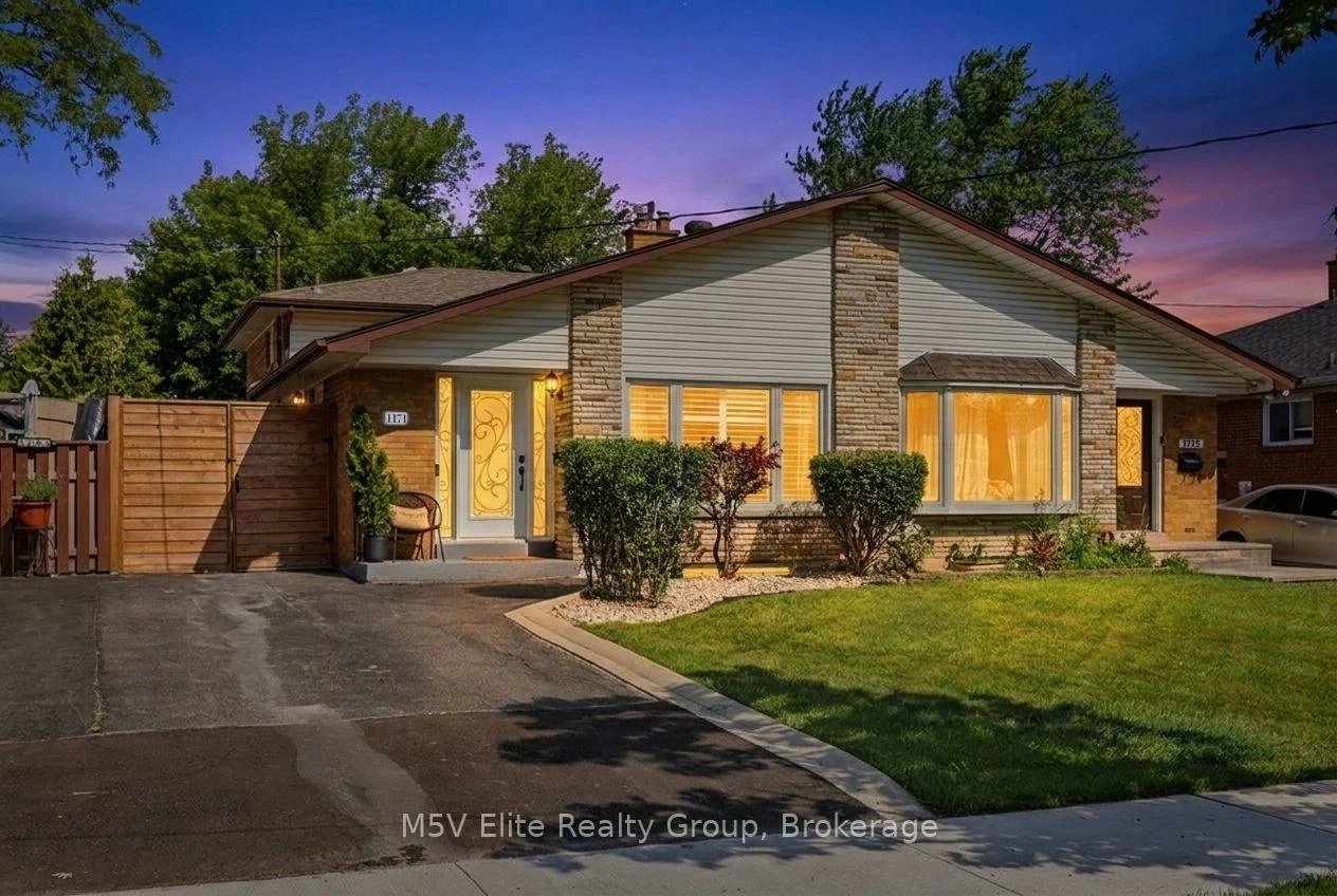 1171, Gripsholm, Applewood, Mississauga