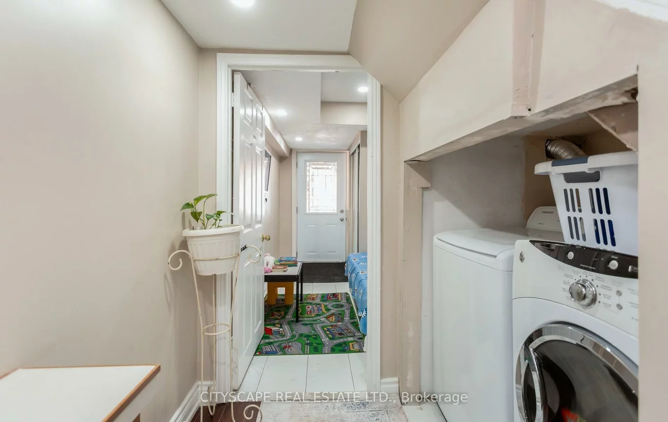 5259, Astwell, Hurontario, Mississauga