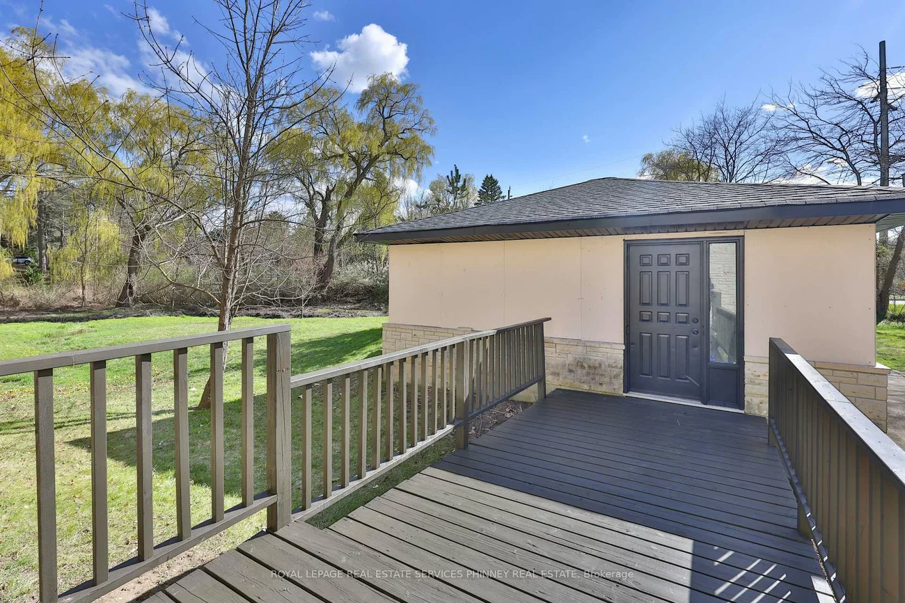 1340, Contour, Clarkson, Mississauga
