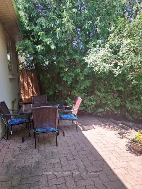 25, ARCH, Streetsville, Mississauga