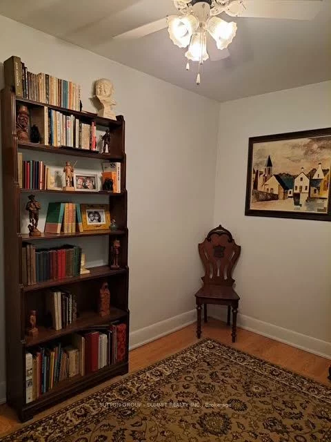 25, ARCH, Streetsville, Mississauga