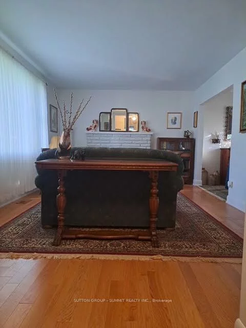25, ARCH, Streetsville, Mississauga