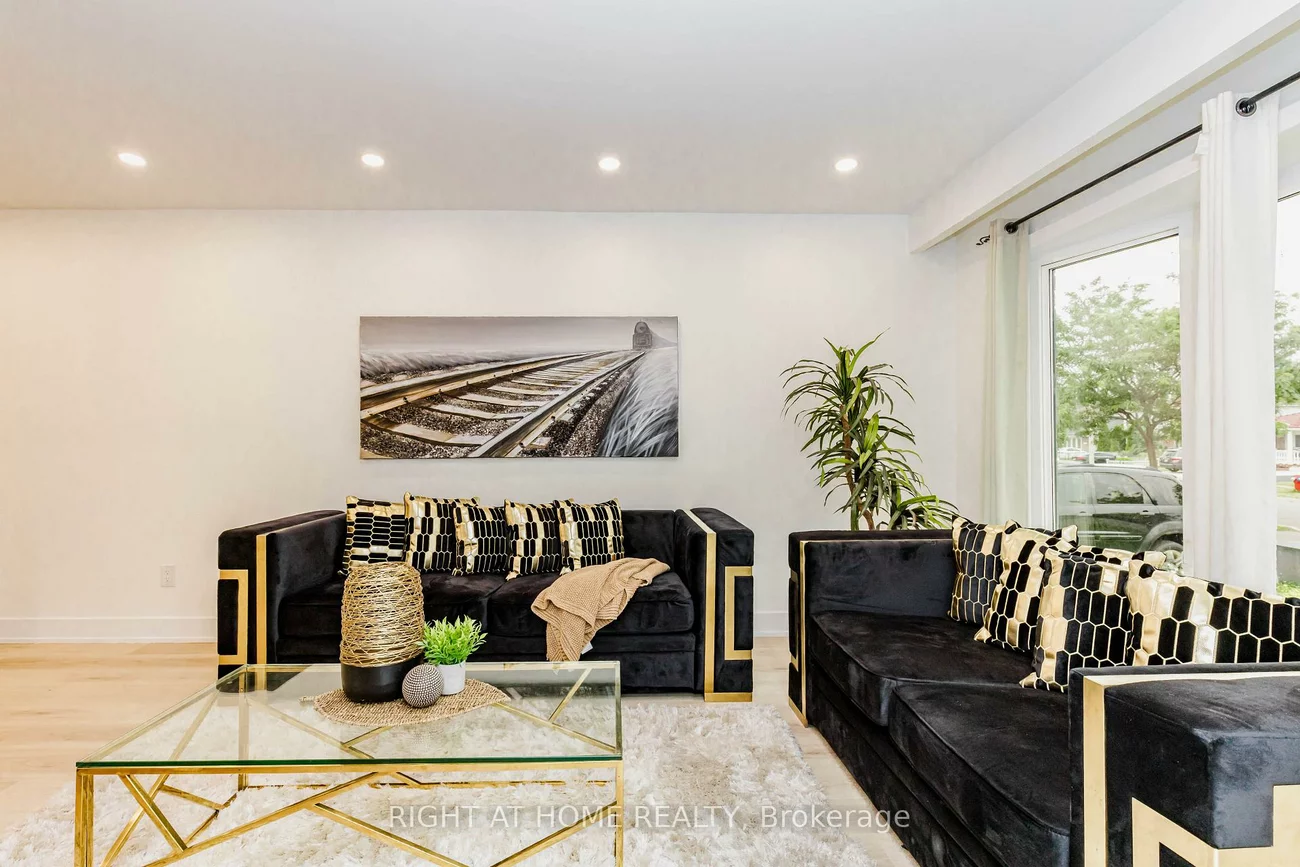7650, Priory, Malton, Mississauga