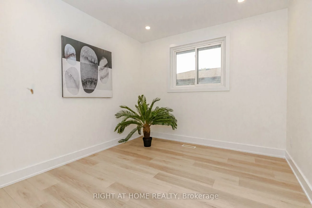 7650, Priory, Malton, Mississauga
