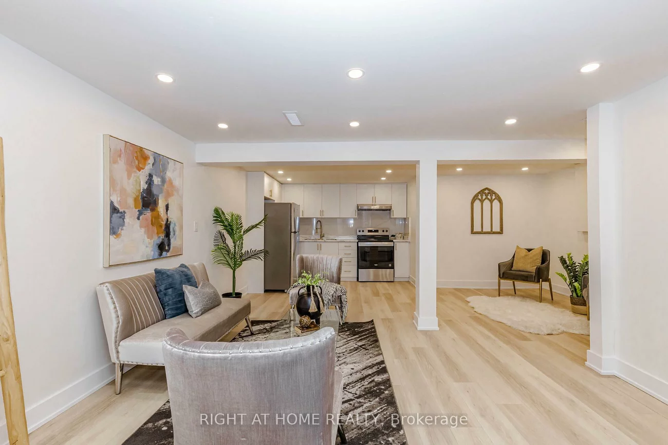 7650, Priory, Malton, Mississauga