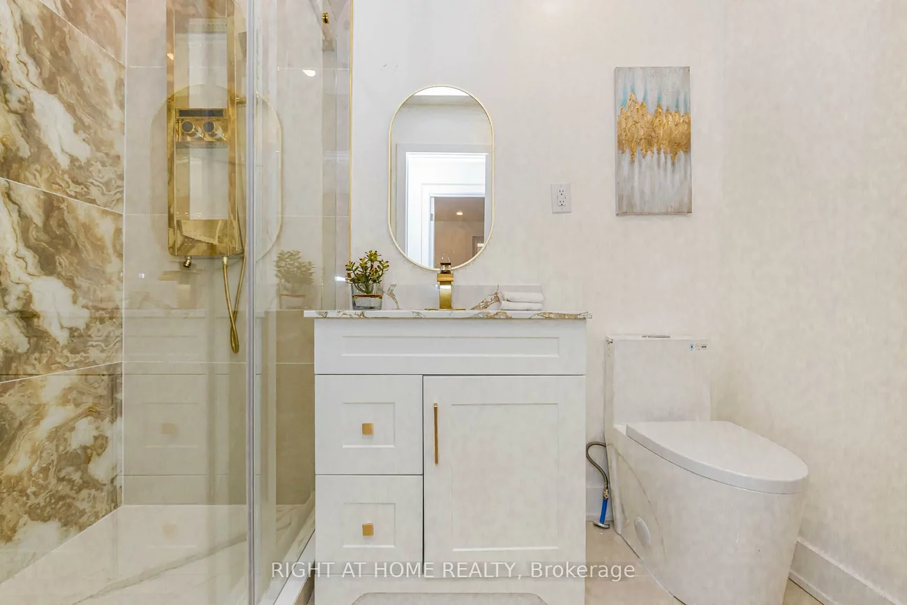7650, Priory, Malton, Mississauga