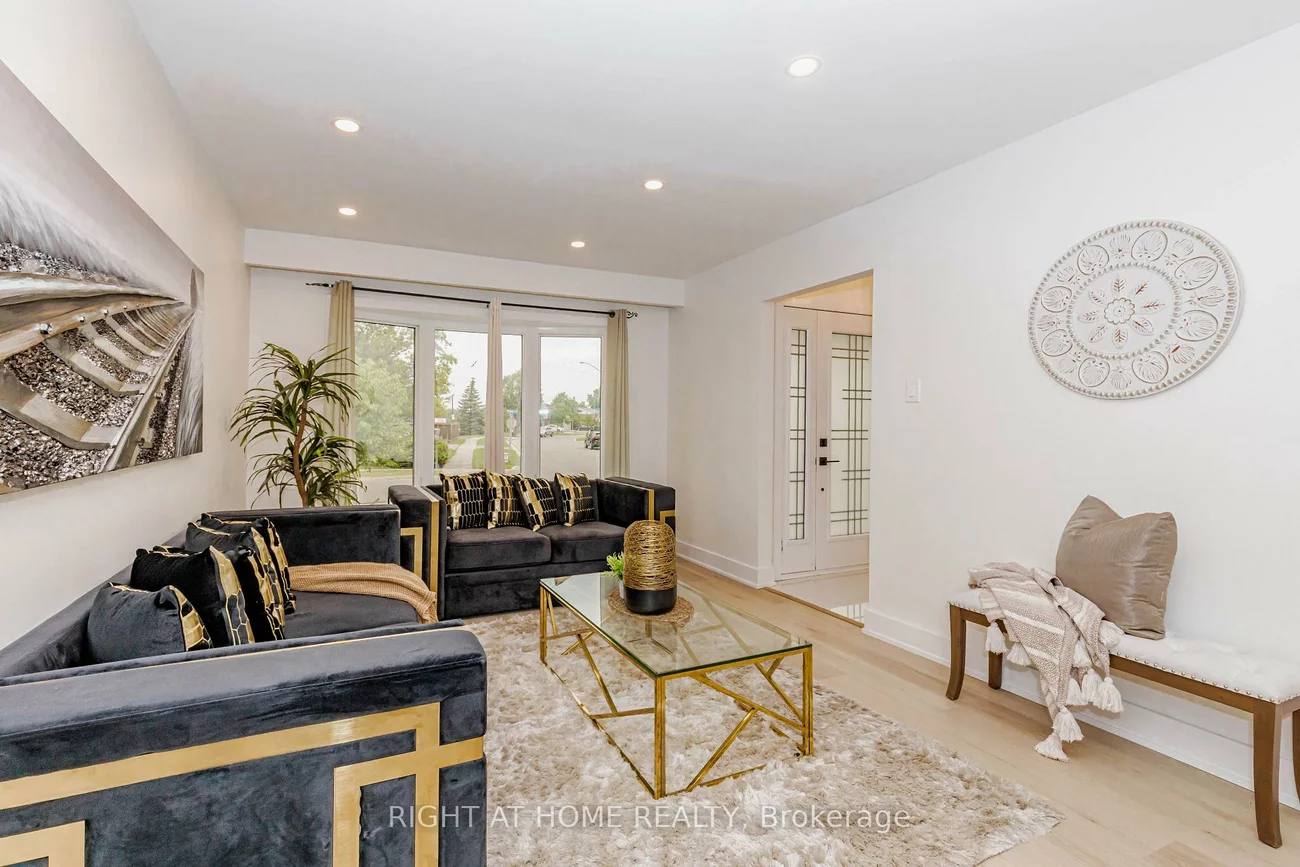 7650, Priory, Malton, Mississauga