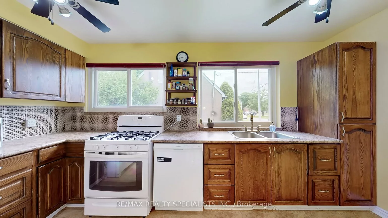 3392, Sonja, Malton, Mississauga
