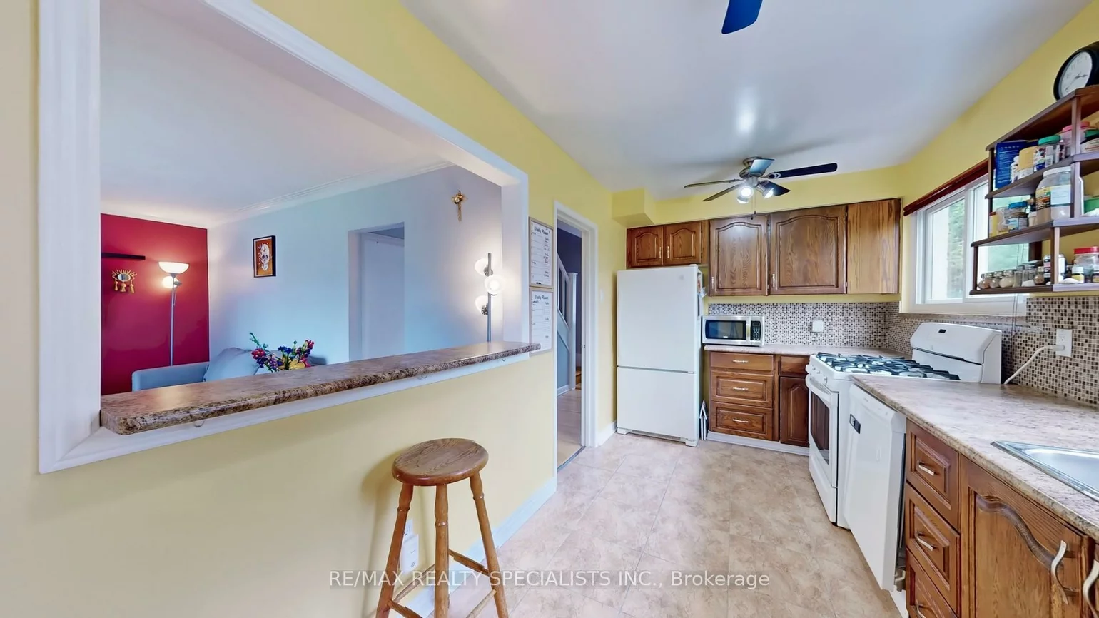 3392, Sonja, Malton, Mississauga