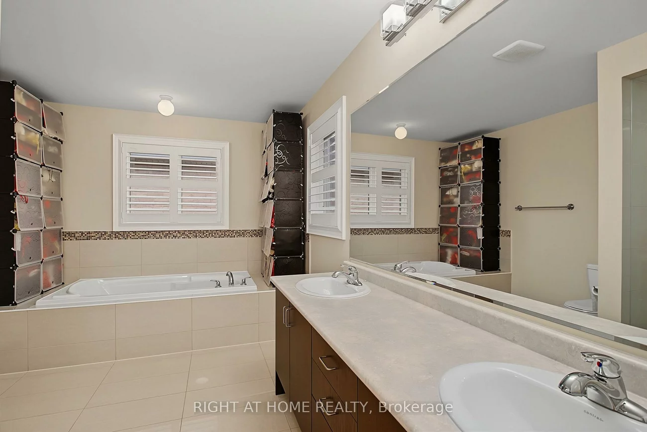3190, Southwind, Churchill Meadows, Mississauga