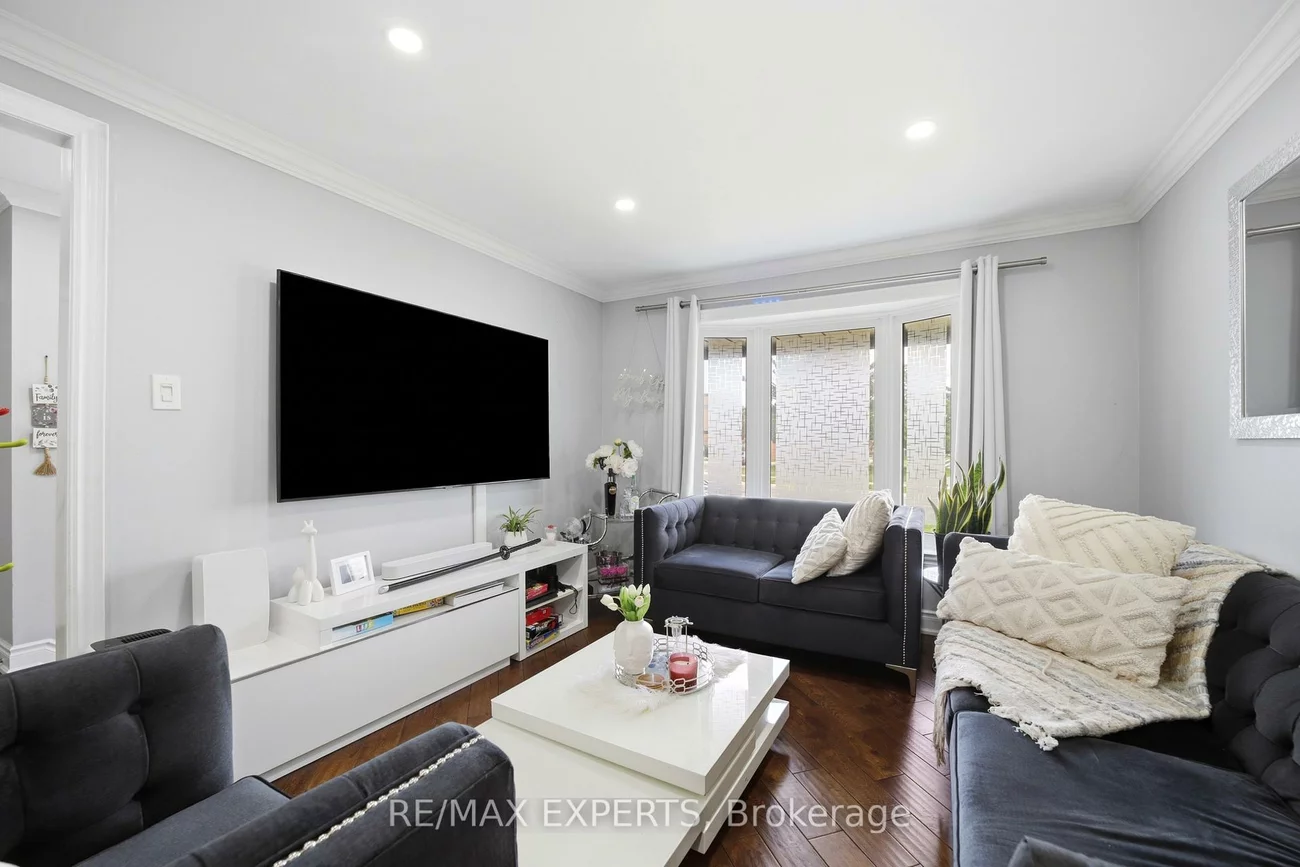 3656, Sawmill Valley, Erin Mills, Mississauga
