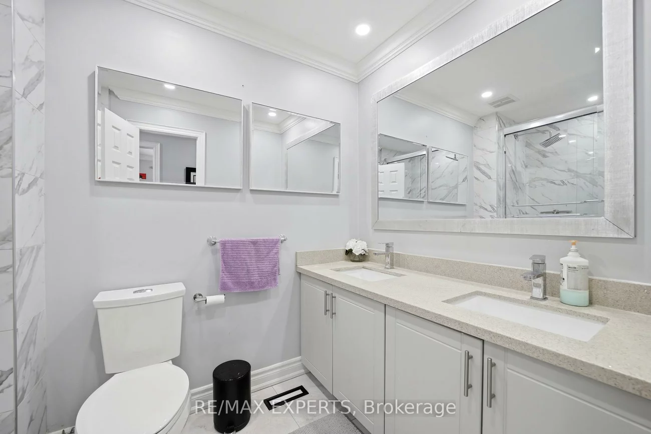 3656, Sawmill Valley, Erin Mills, Mississauga