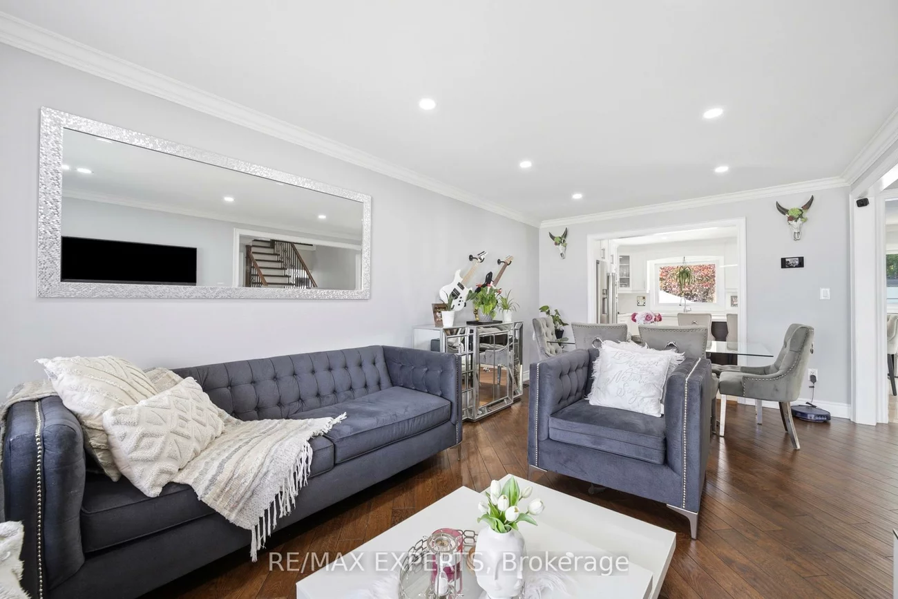 3656, Sawmill Valley, Erin Mills, Mississauga