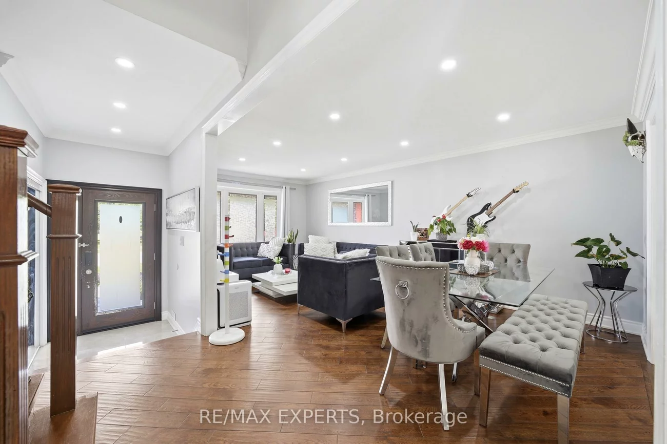 3656, Sawmill Valley, Erin Mills, Mississauga