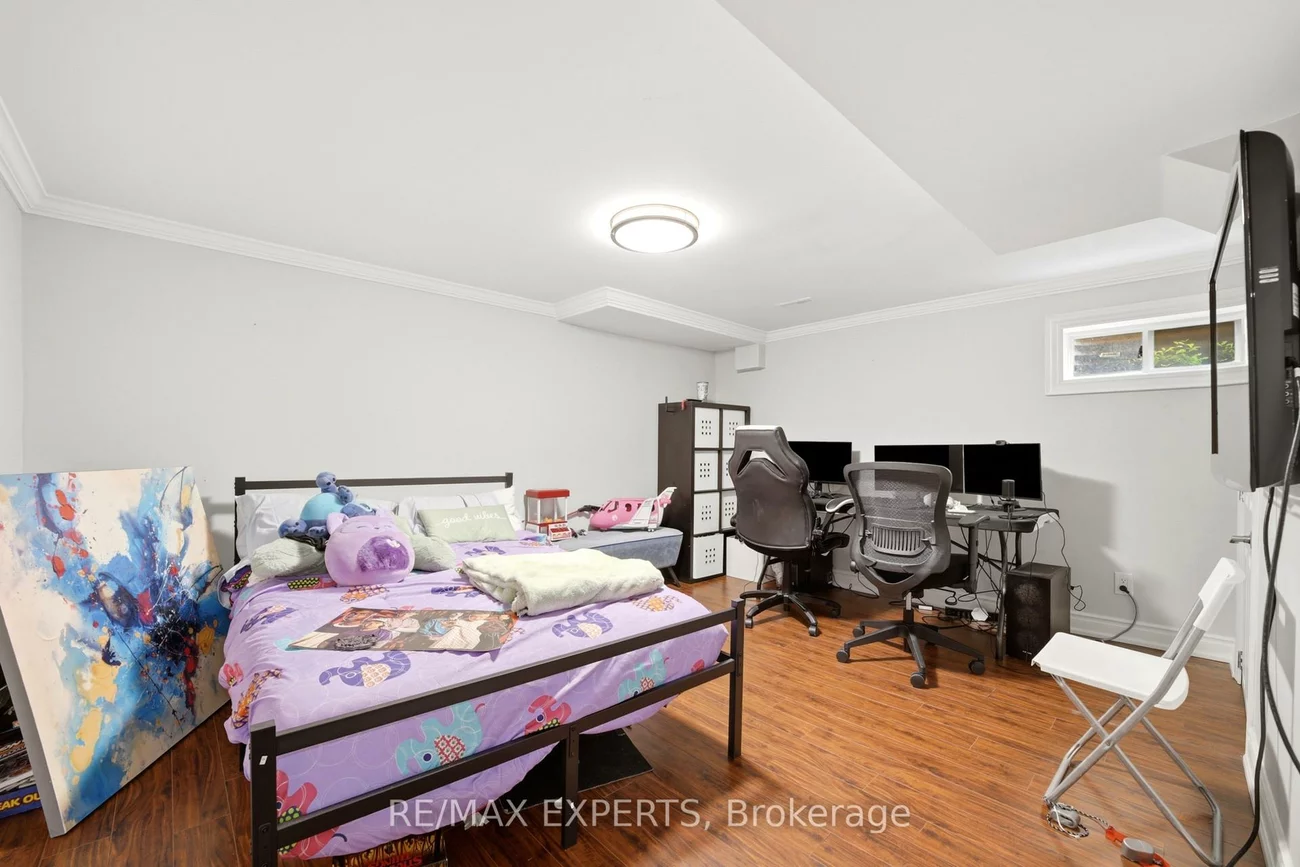 3656, Sawmill Valley, Erin Mills, Mississauga
