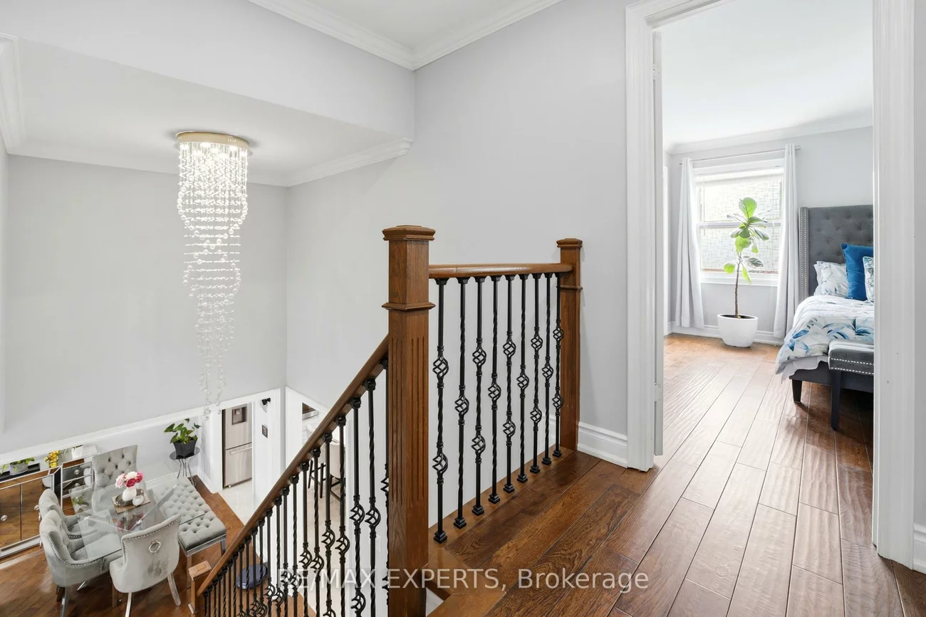 3656, Sawmill Valley, Erin Mills, Mississauga