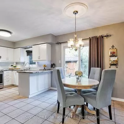 954, Mantle, East Credit, Mississauga