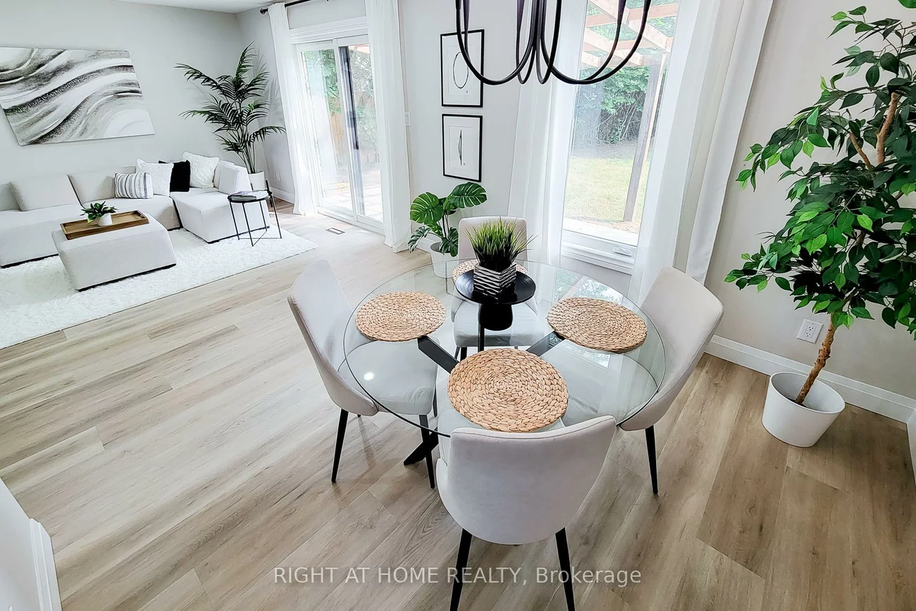 3574, Autumnleaf, Erin Mills, Mississauga
