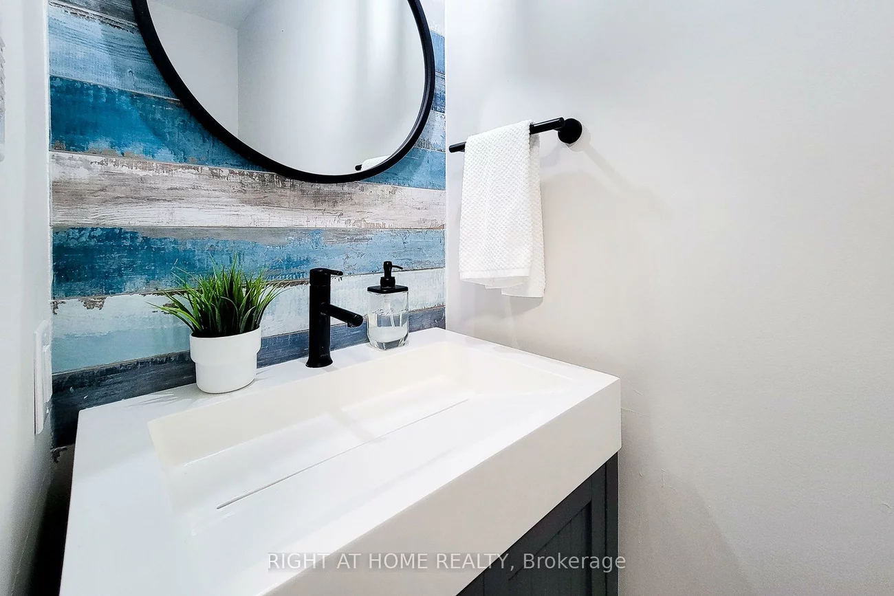 3574, Autumnleaf, Erin Mills, Mississauga