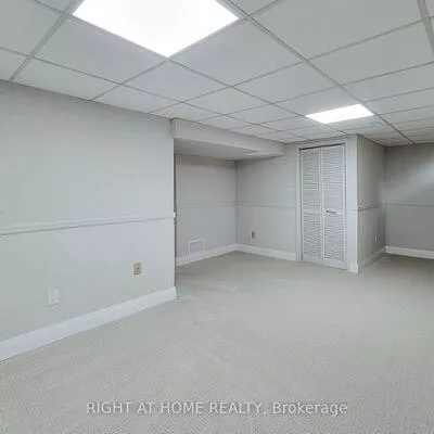 3574, Autumnleaf, Erin Mills, Mississauga