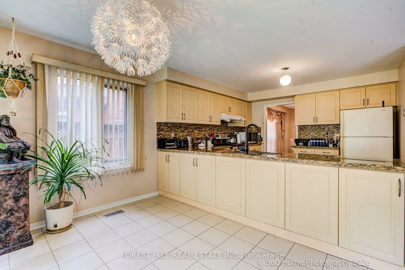3679, Loyalist, Erin Mills, Mississauga