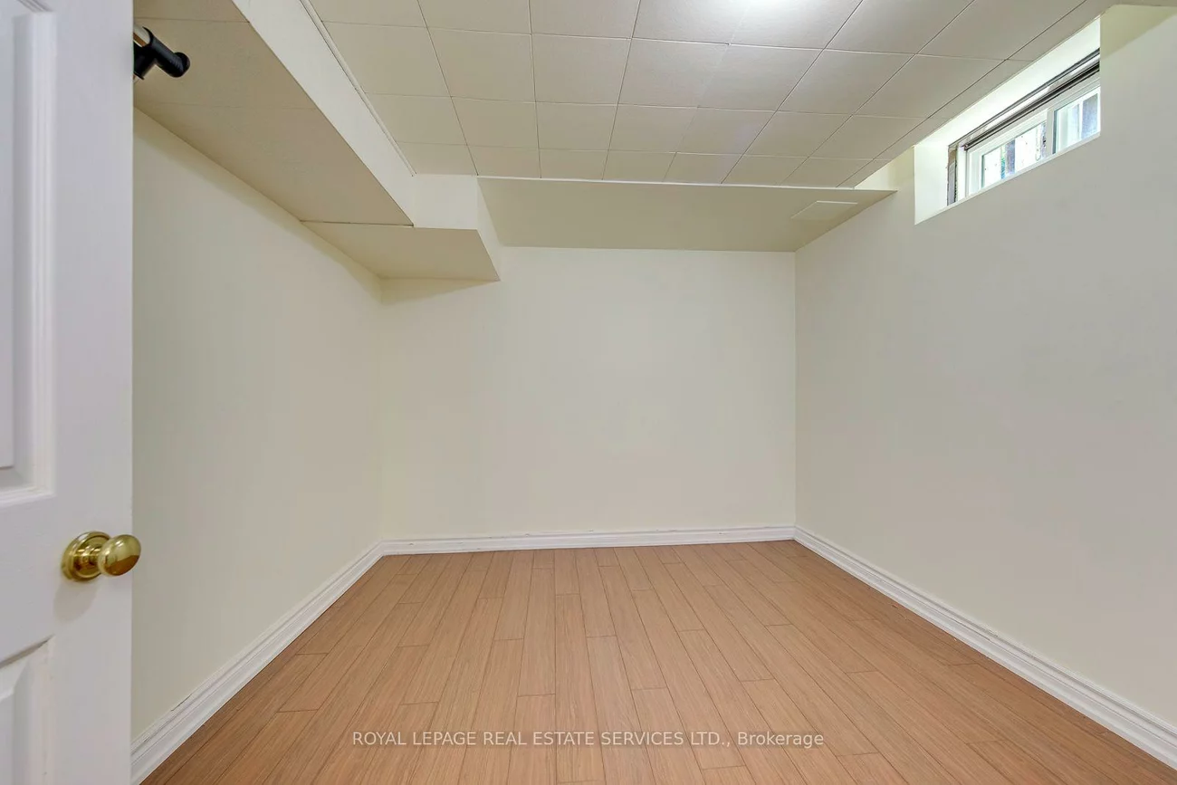 3364, Ingram, Erin Mills, Mississauga