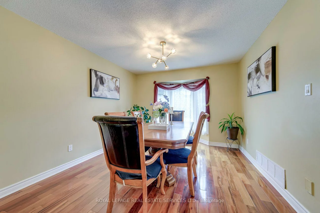 3364, Ingram, Erin Mills, Mississauga