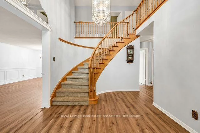 2529, Claymore, Erindale, Mississauga