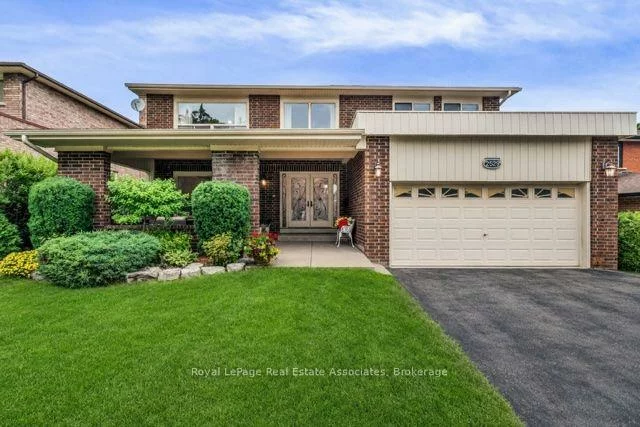 2529, Claymore, Erindale, Mississauga