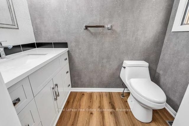2529, Claymore, Erindale, Mississauga