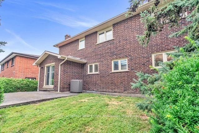 2529, Claymore, Erindale, Mississauga