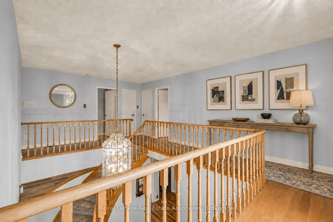 2529, Claymore, Erindale, Mississauga