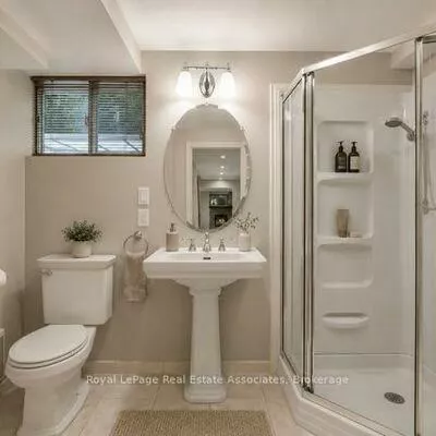 2529, Claymore, Erindale, Mississauga