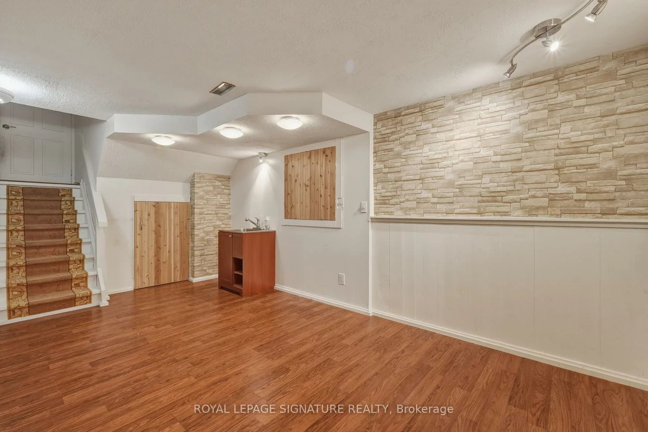 1843, Stonepath, Applewood, Mississauga